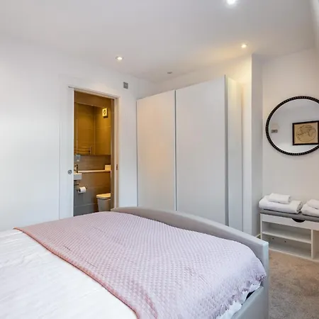 Farringdon/St Pancras Penthouse Apartment London Exterior photo