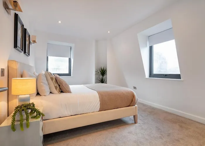 Farringdon/St Pancras Penthouse