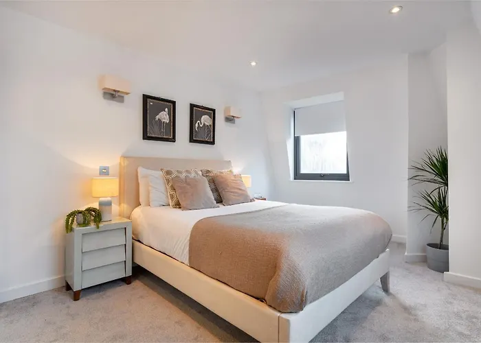Farringdon/St Pancras Penthouse